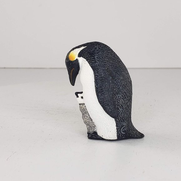 Schleich Emperor Penguin With Chick Baby Wildlife Animal Figure Retired #14632 - Picture 2 of 6
